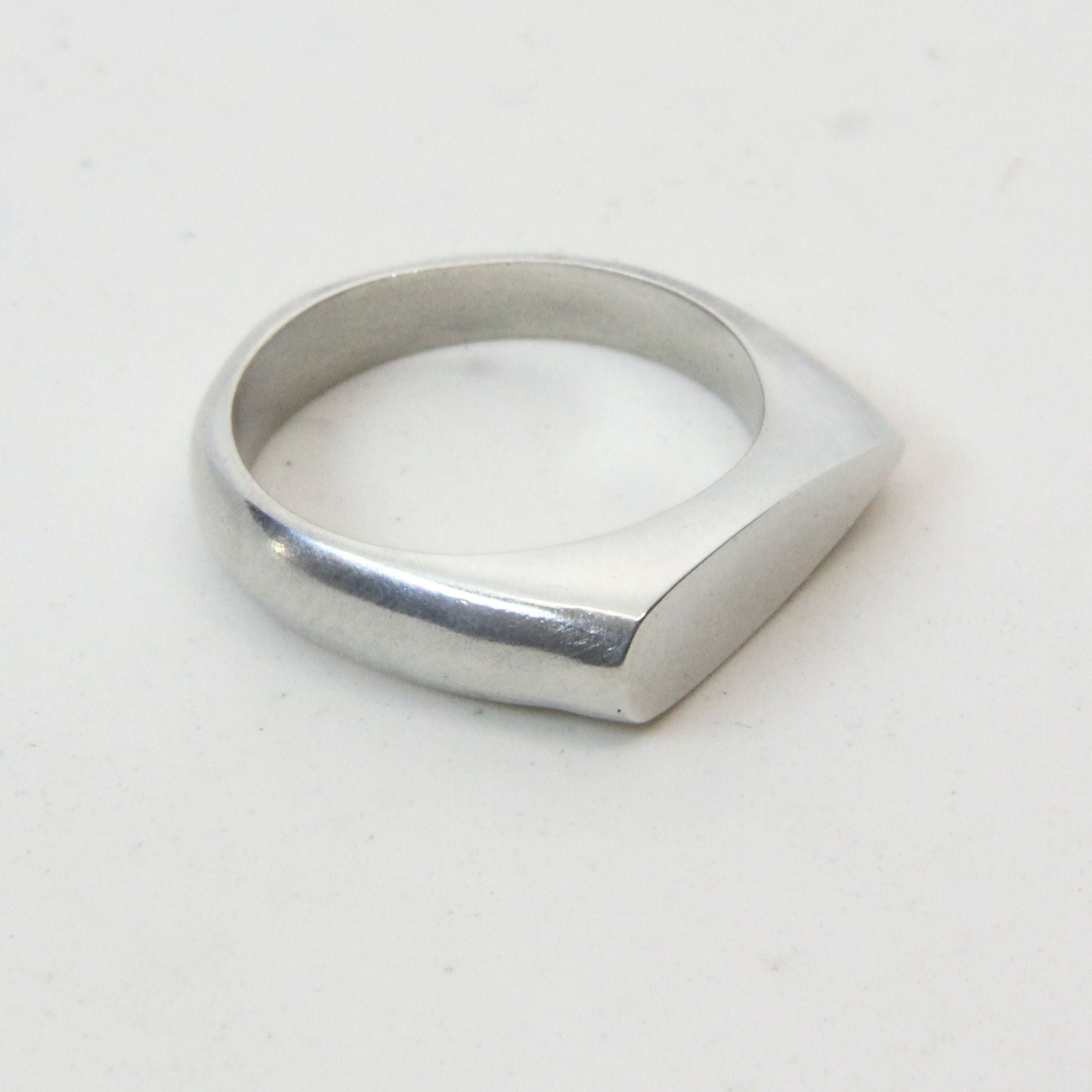 Sterling silver ring drop shape, handmade in Cape Town — RHYN