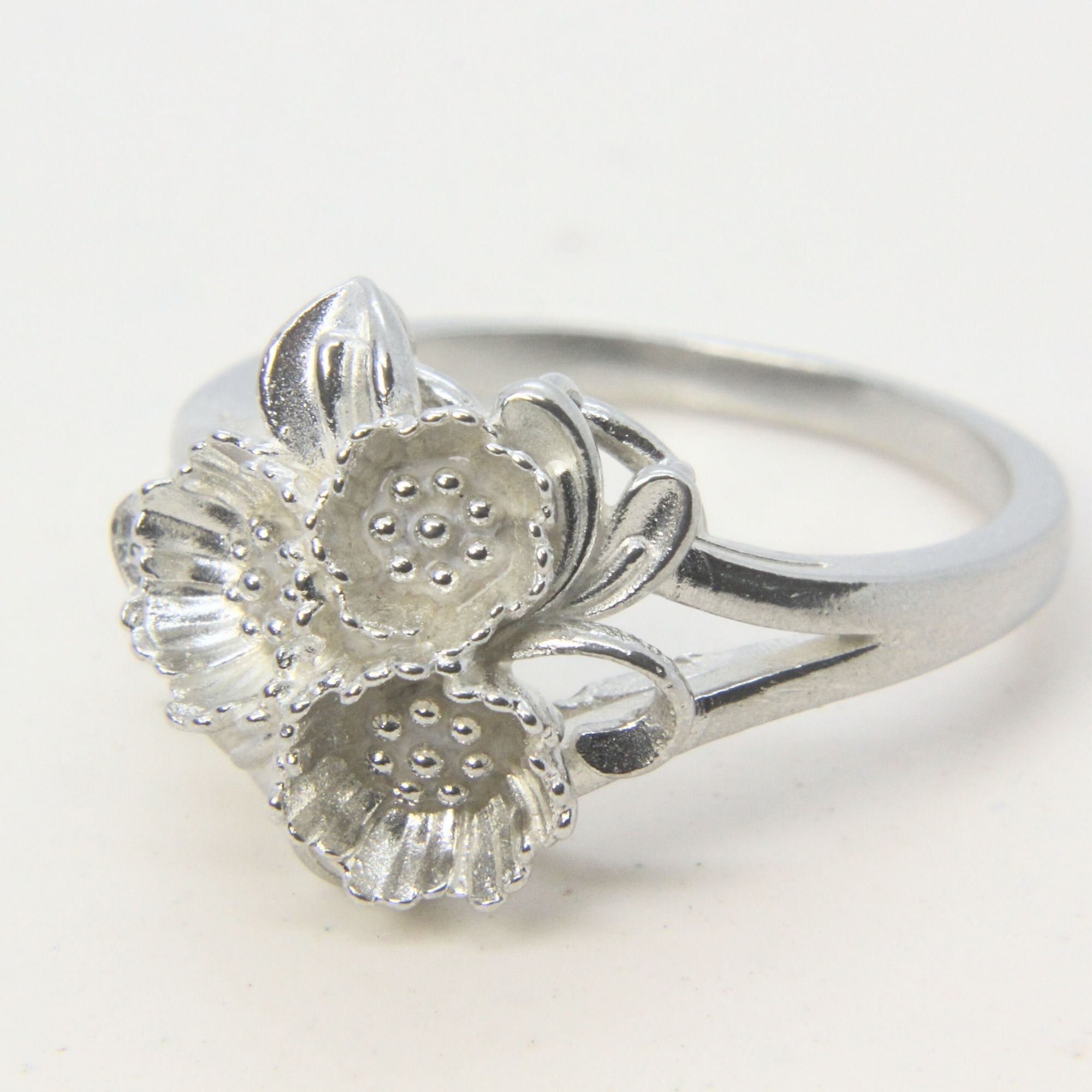 Sterling silver ring with flower bouquet, handmade in Cape Town — RHYN