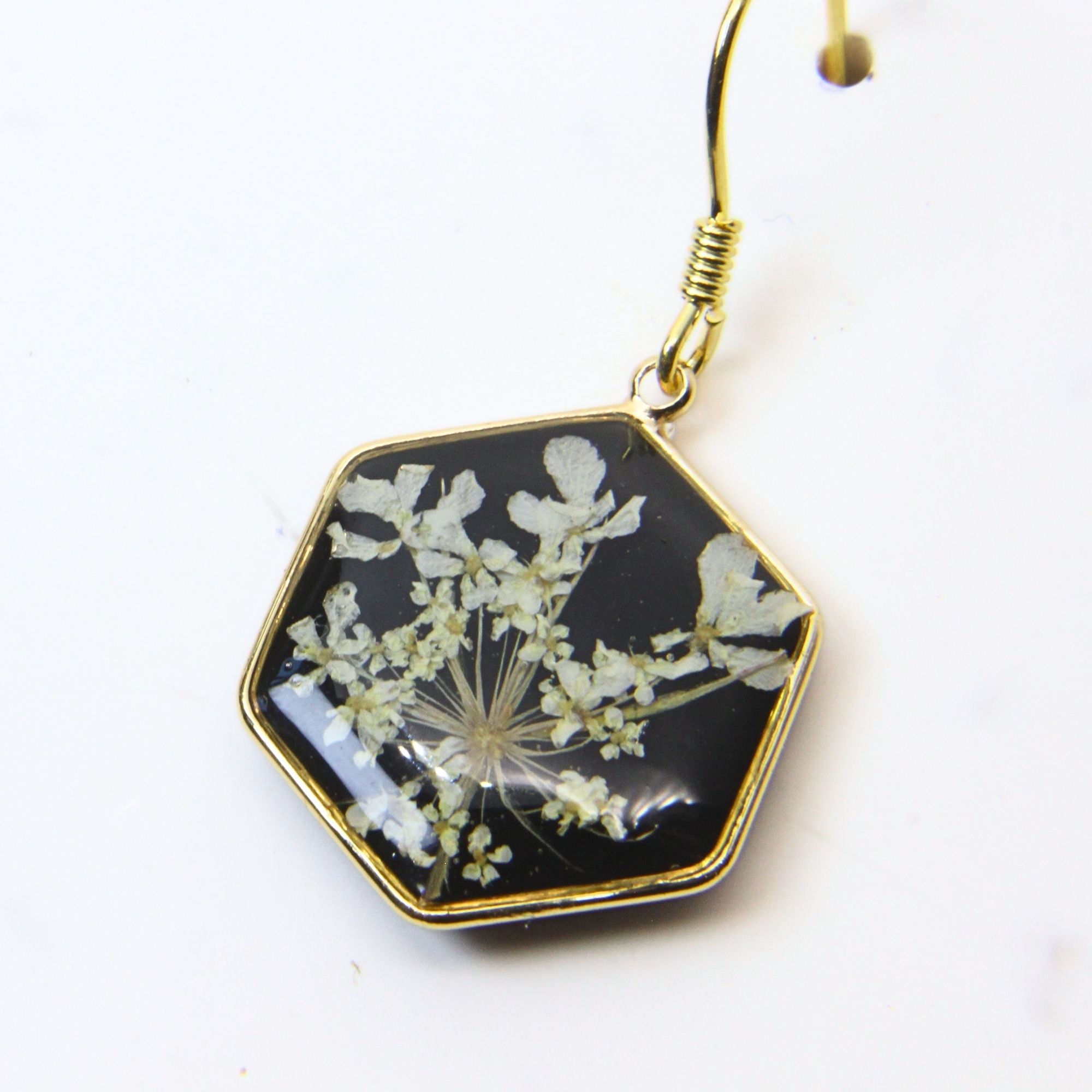 Resin earrings with preserved South African lace flowers, Cape Town jewellery — RHYN