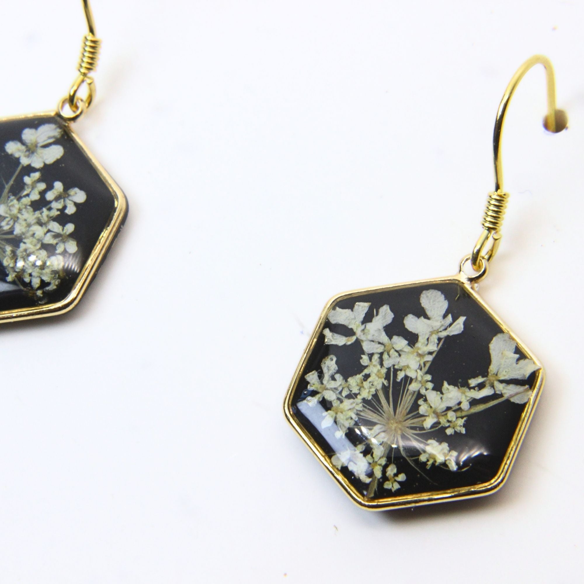 Resin earrings with preserved South African lace flowers, Cape Town jewellery — RHYN