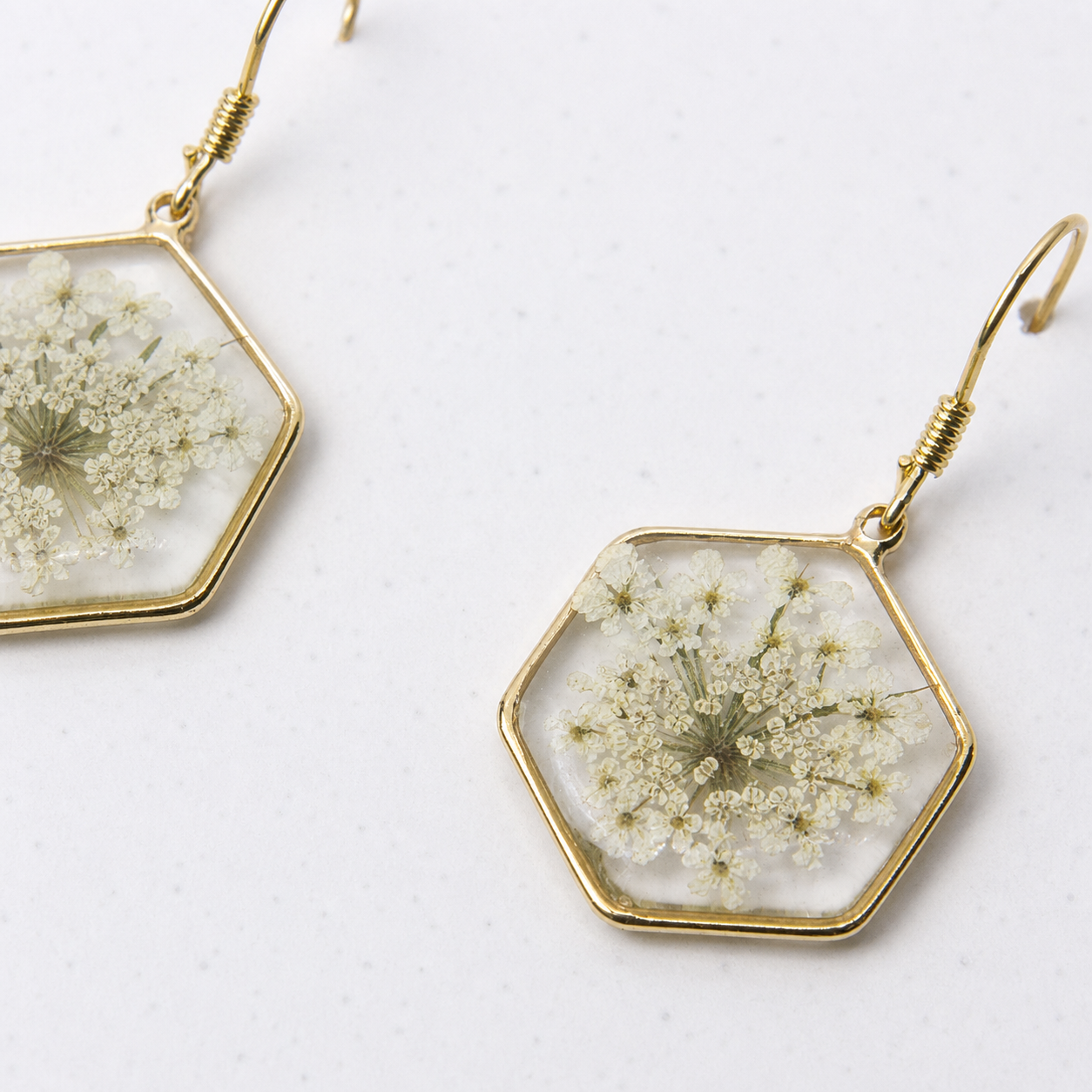 Resin earrings with preserved South African lace flowers, Cape Town jewellery — RHYN