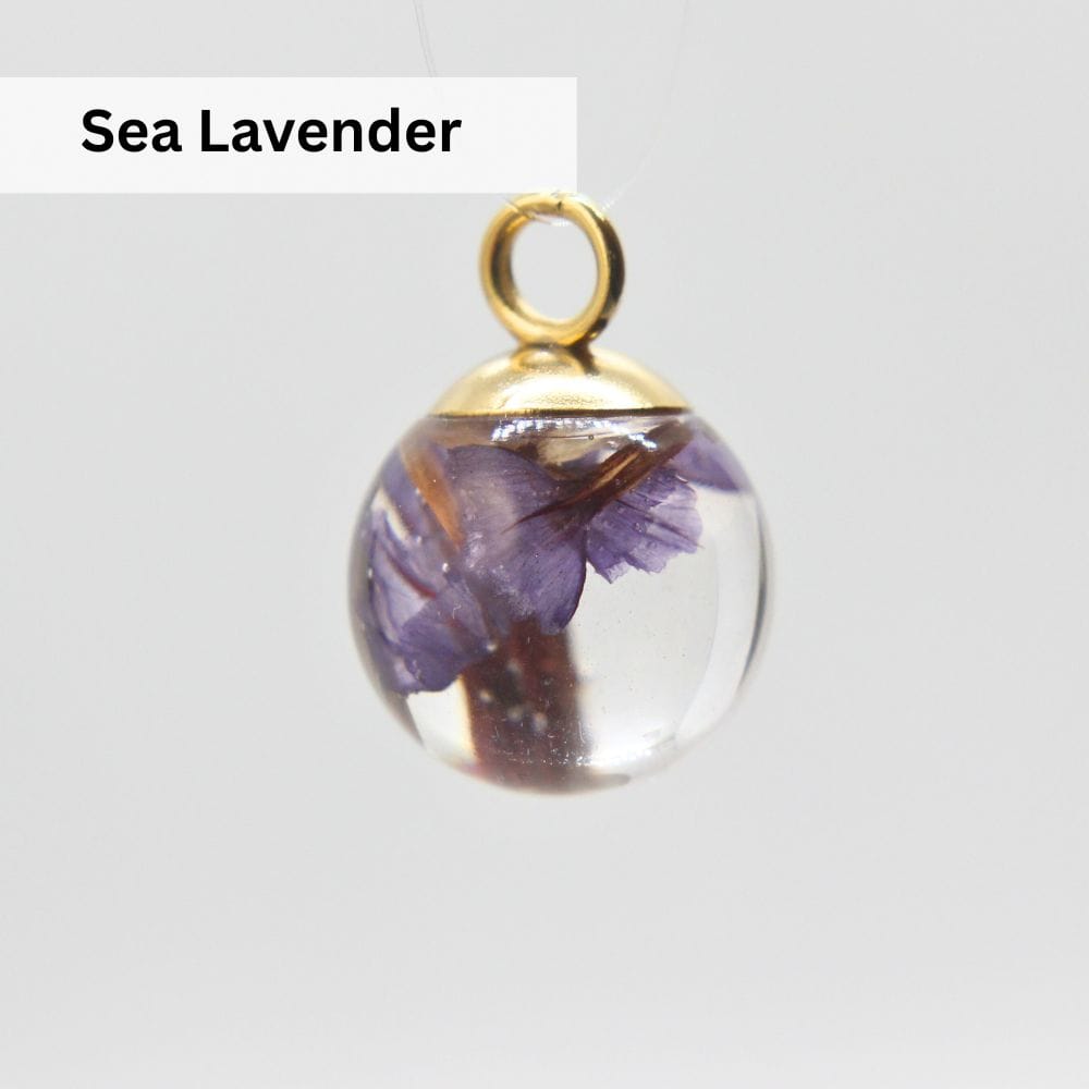 Gold plated, stainless steel, hoop earrings with preserved South African flowers in resin, handmade in Cape Town — RHYN