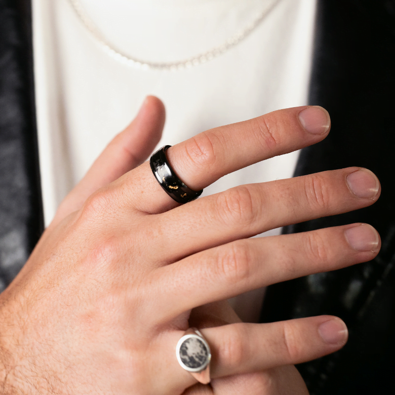 Zirconium ring with Agate and 24K gold flakes inlay, made in Cape Town — RHYN